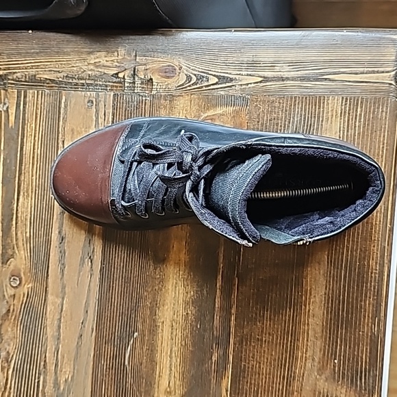 NWOT zip/laced leather sneaker boots sz 9.5 men's black and brown - Picture 2 of 8